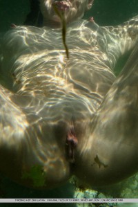 Underwater babe!